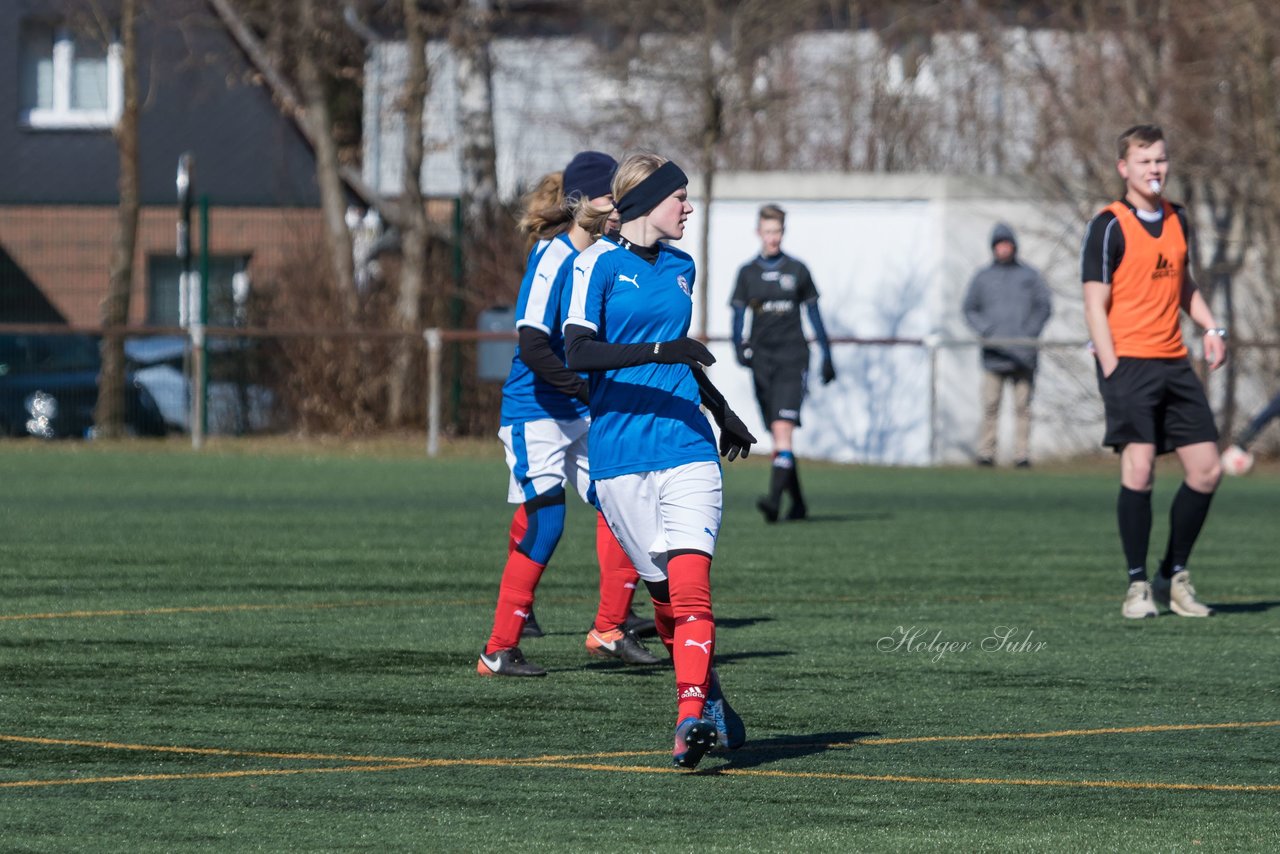 Bild 220 - B-Juniorinnen Halbfinale SVHU - Holstein Kiel : Ergebnis: 3:0